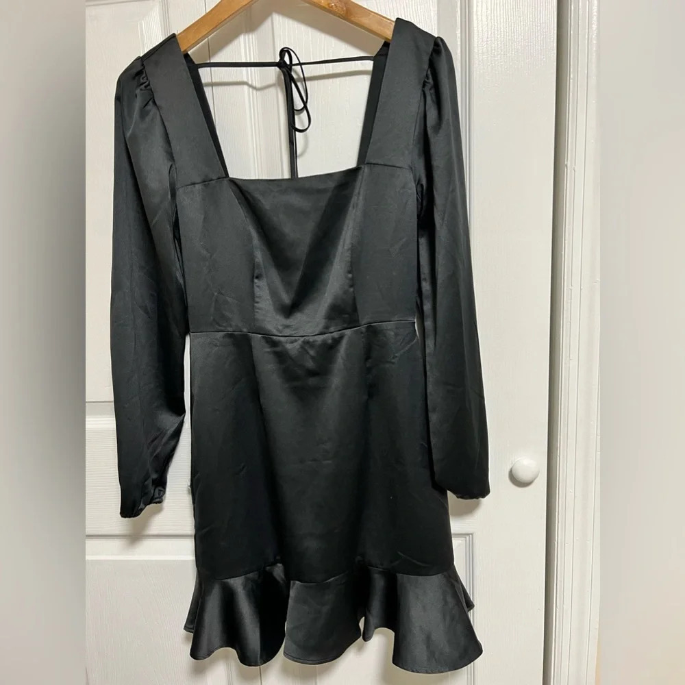 - Forever21 Satin Mini dress Size Small